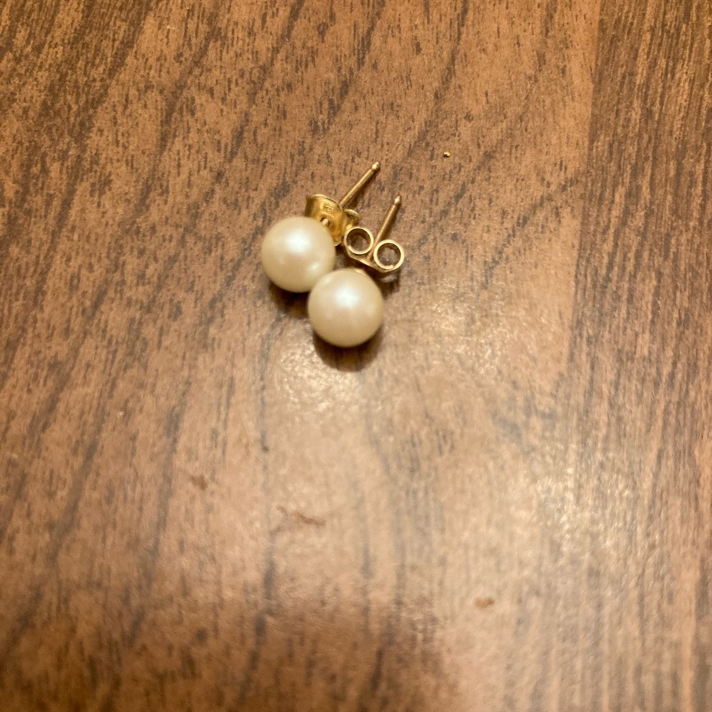 Pearl Stud Earrings